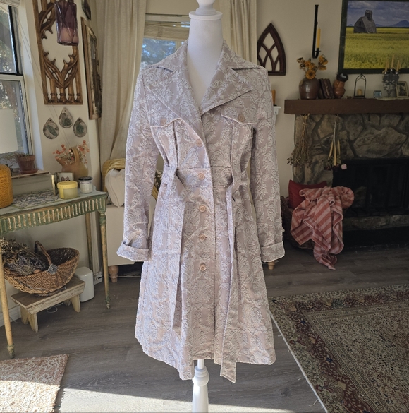 STUNNING Vintage Lace Trench Coat Romantic Goth - Picture 7 of 11